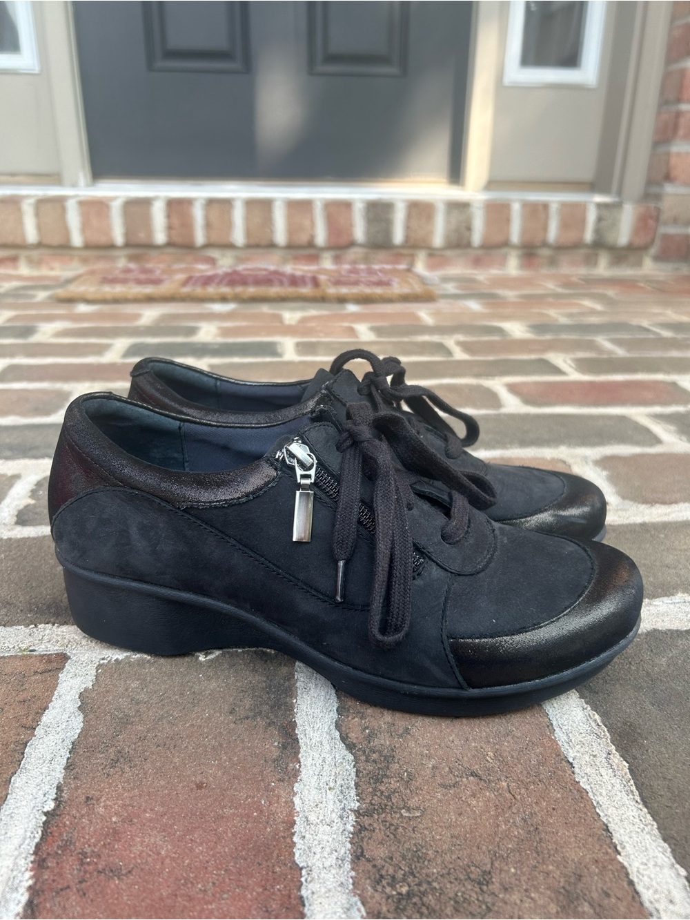 Dansko Loretta Black Nubuck Leather Shimmer Zipper Comfort Shoes 38 7.5